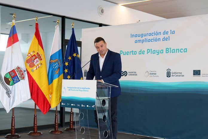 Noticias Yaiza | Playa Blanca estrena un nuevo puerto más accesible, seguro y sostenible
