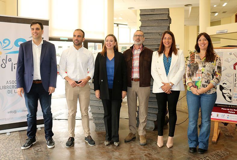 Noticias Lanzarote | Yaiza acogerá este año la I Feria Insular del Libro, que rendirá homenaje a Rafael Arozarena y a su novela “Mararía”