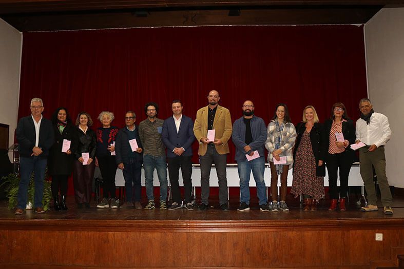 Ignacio Romero rema a través de la poesía hacia el compromiso social