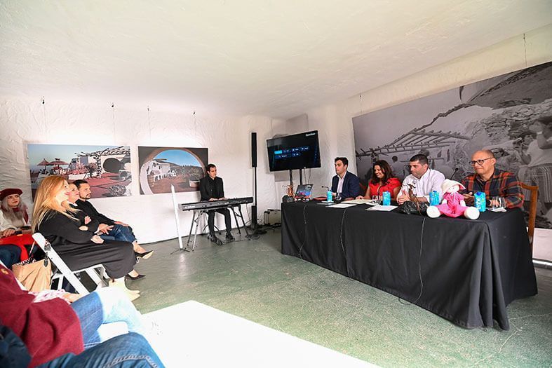 Noticias Lanzarote | El Cabildo y los Centros Turísticos editan el libro solidario “El secreto del viejo diablo de Timanfaya”, de Lorena Curbelo
