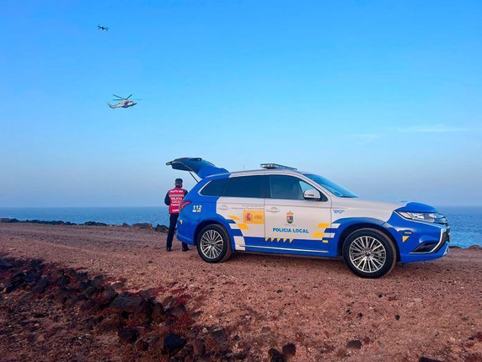 Noticias Yaiza | La udron de la Policía Local de Yaiza participa en la búsqueda de un pescador desaparecido