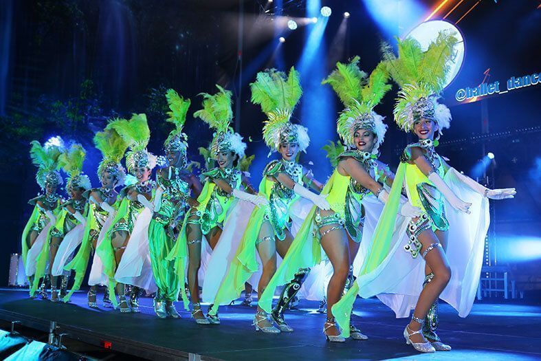 Playa Blanca ovaciona el espectáculo más libertario de su Carnaval