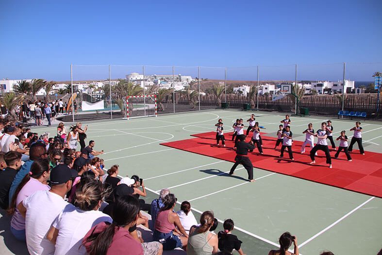 Noticias Yaiza | Playa Blanca disfruta ya del nuevo centro deportivo San Marcial del Rubicón