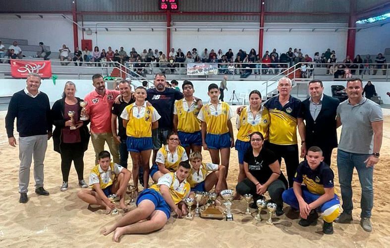 El U.S. Yaiza de Lucha Canaria, subcampeón de Liga en categorías infantil, juvenil y senior