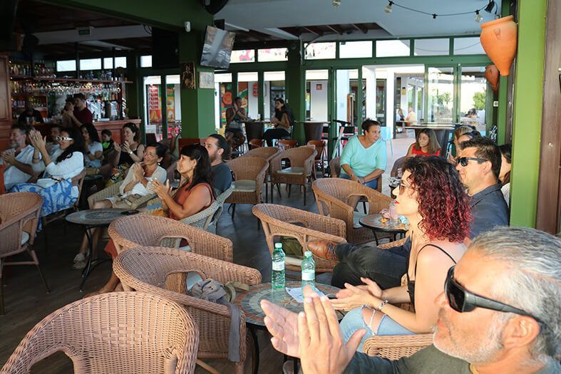 Miguel Aguerralde presenta su 'jardín secreto' en Playa Blanca, a ritmo del ‘Boss’