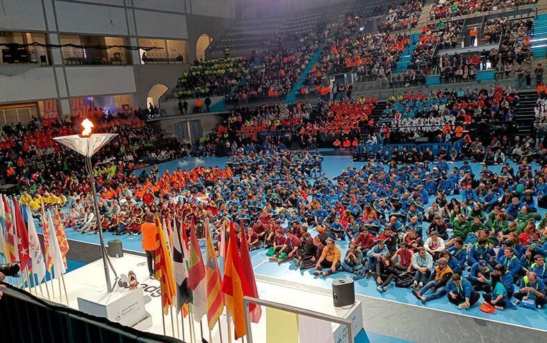 Los atletas de Creciendo Yaiza regresan de Barcelona exultantes y con medallas