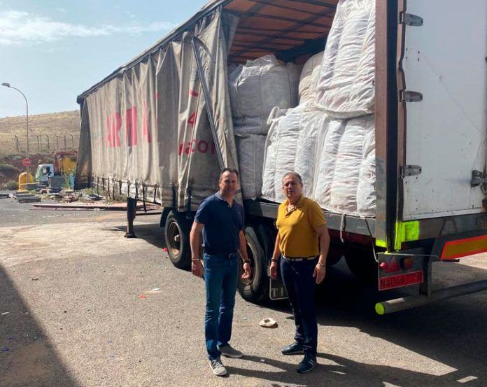 Tapones solidarios Noticias Lanzarote | El Cabildo continúa ayudando a familias de Lanzarote a través de la campaña ‘Tapones Solidarios’