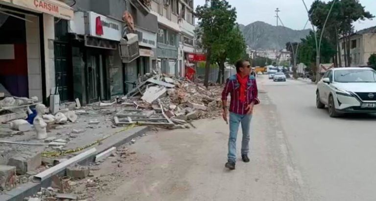 Luis Quintana, de voluntario en Turquía