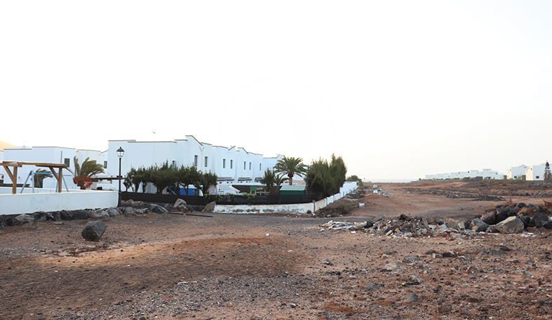 Noticias Yaiza | A concurso público la construcción de la cancha deportiva de Faro Pechiguera
