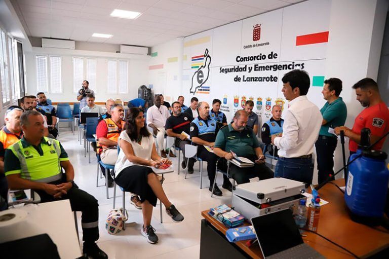 Noticias Lanzarote | El Consorcio de Seguridad y Emergencias de Lanzarote presenta un nuevo modelo de extinción con el que se mejorarán las acciones preventivas en las Hogueras de San Juan