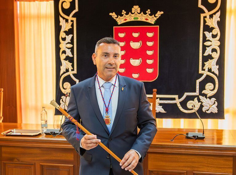 Noticias Lanzarote | Oswaldo Betancort, investido presidente del Cabildo de Lanzarote