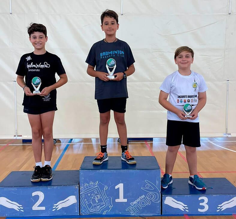 Clausura las escuelas de bádminton