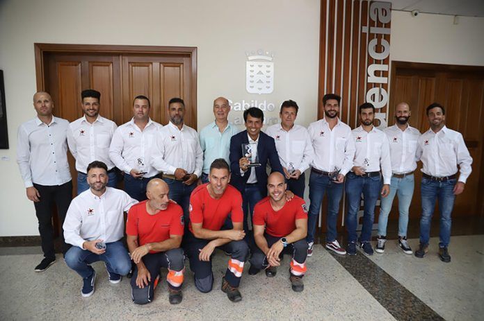 Noticias Lanzarote | El Cabildo recibe a los bomberos lanzaroteños subcampeones de España de rescate de accidentes de tráfico