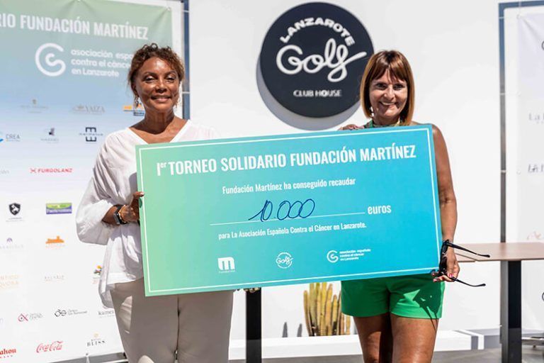 Noticias Lanzarote | El I Torneo Solidario de golf Fundación Martínez recauda 10.000 euros 