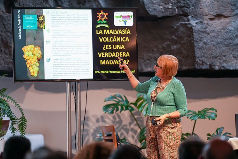 Charla de experta en el Acto de Calificación de la Añada 2022 de Vinos de Lanzarote