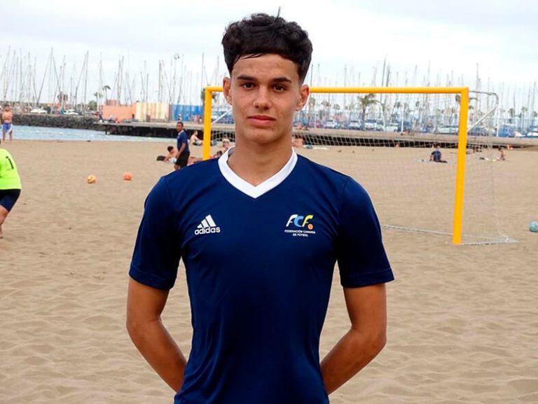 Noticias Yaiza | Jorge Ramón, convocado con la Selección Canaria Sub´19 de Fútbol Playa
