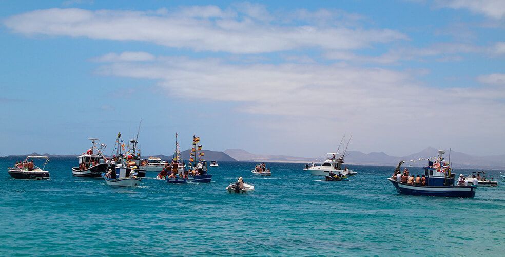 Noticias Playa Blanca | El pueblo Playa Blanca, entregado a su Patrona en tierra y mar