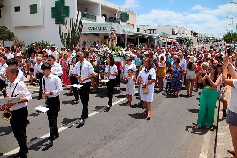 Procesión en honor a la Virgen del Carmen