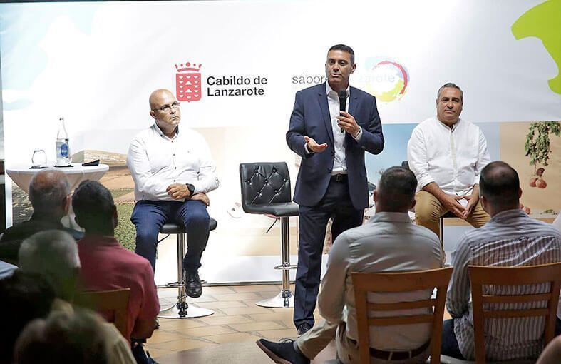 Noticias Lanzarote | Reunión Cabildo y sector primario y enogastronómico