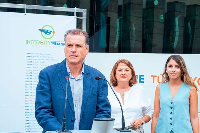 Noticias Playa Blanca | El Cabildo anuncia el aumento de frecuencias de la línea 62, que une Arrecife y Playa Blanca, y una oficina para la tramitación y recarga de bonos