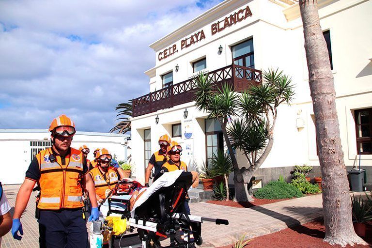Noticias Playa Blanca | Yaiza pone a prueba el plan de actuación contra incendios en el CEIP Playa Blanca