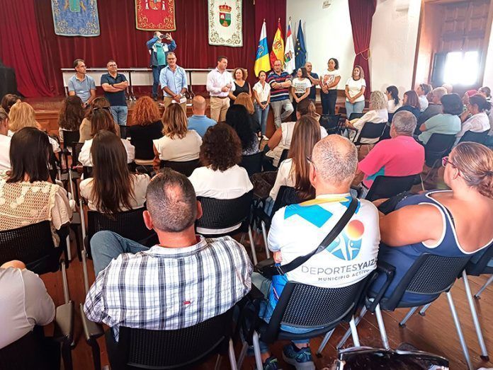 El Ayuntamiento de Yaiza consolida el empleo de 160 trabajadores municipales
