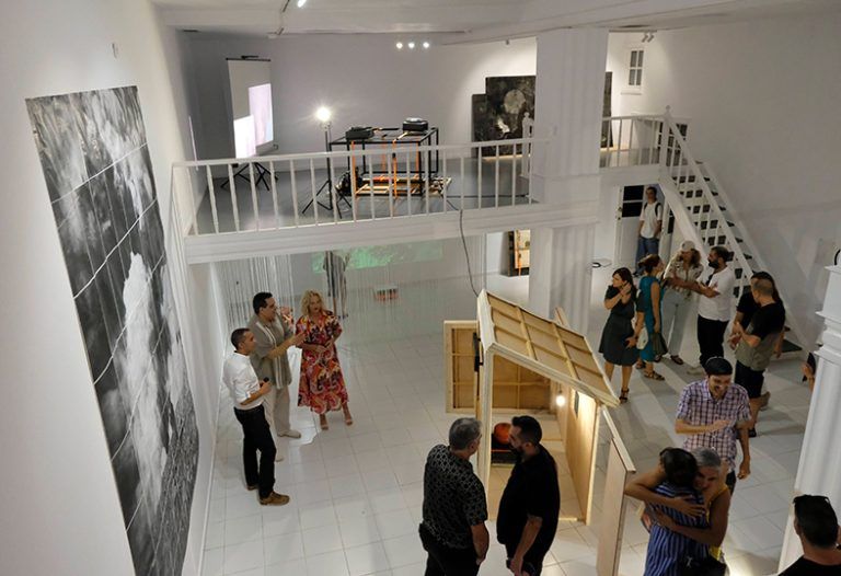 Noticias Lanzarote | El Almacén inaugura tres nuevas exposiciones que recogen diversas perspectivas sobre la realidad que nos rodea