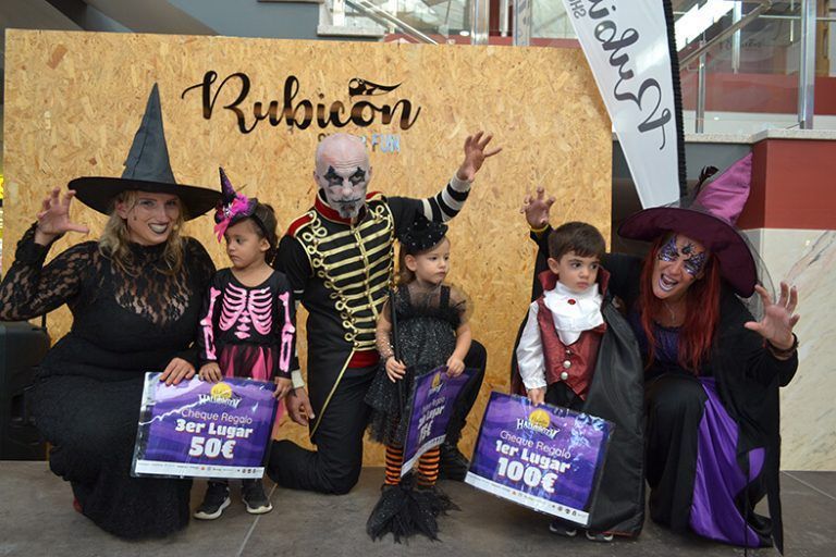 Noticias Yaiza | Los clásicos se llevan el Concurso de Halloween del Rubicón Shop & Fun