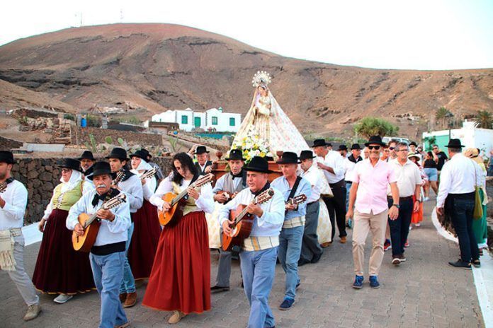 Romería Noticias Yaiza | Femés cumple con su admiración a la Virgen del Rosario