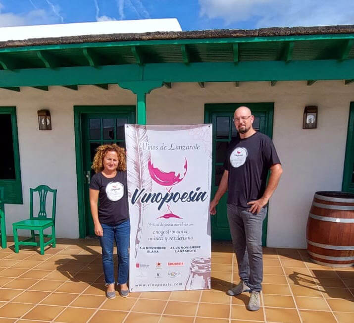 Noticias Yaiza | Vinopoesía: un festival que marida literatura y enogastronomía en Lanzarote y Álava