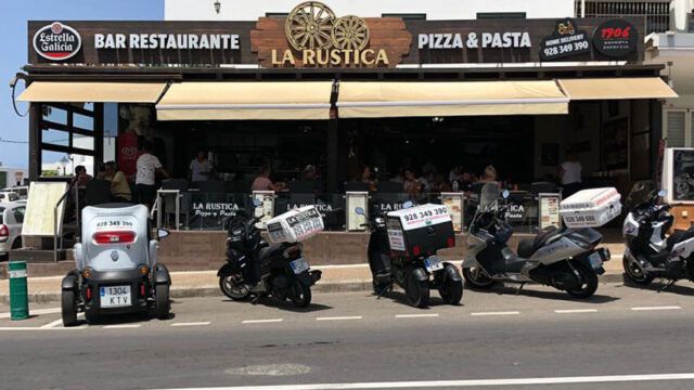 Restaurante La Rústica Pizza & Pasta Playa Blanca
