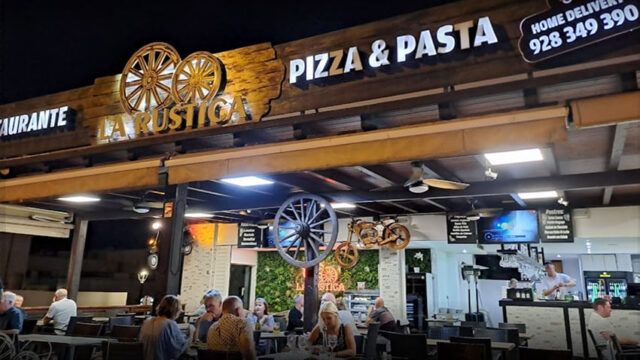Restaurante La Rústica Pizza & Pasta Playa Blanca