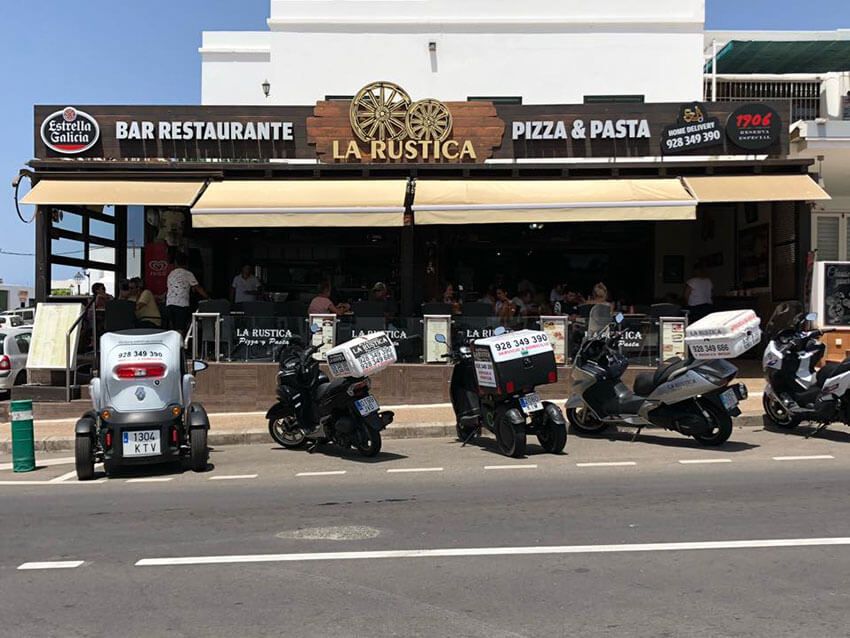 Restaurante La Rústica Pizza & Pasta Playa Blanca