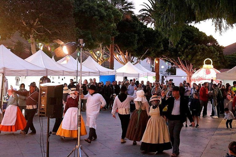 Noticias Yaiza | Yaiza publica las bases para adjudicar 18 puestos de venta en su mercadillo navideño