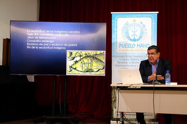 Noticias Yaiza | Manuel Lobo Cabrera cierra una semana dedicada a la ciencia e historia en Yaiza