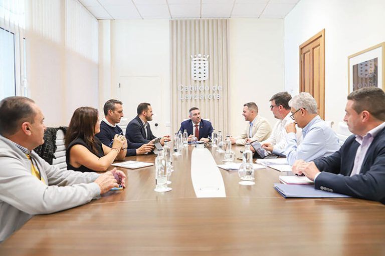 Noticias Lanzarote | La inmigración, entre los asuntos prioritarios de la primera Mesa de Alcaldías