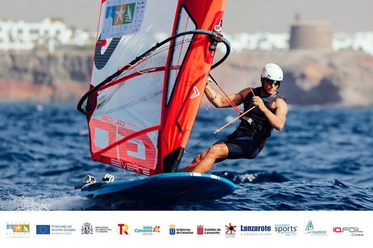 Noticias Playa Blanca | Nacho Baltasar asalta el podio de los Lanzarote iQFOiL Games