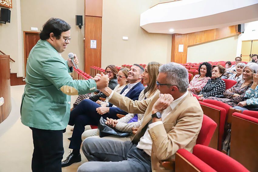 El autor Braulio Betancort visibiliza su historia de superación en la Semana de Reivindicación de Personas con Discapacidad