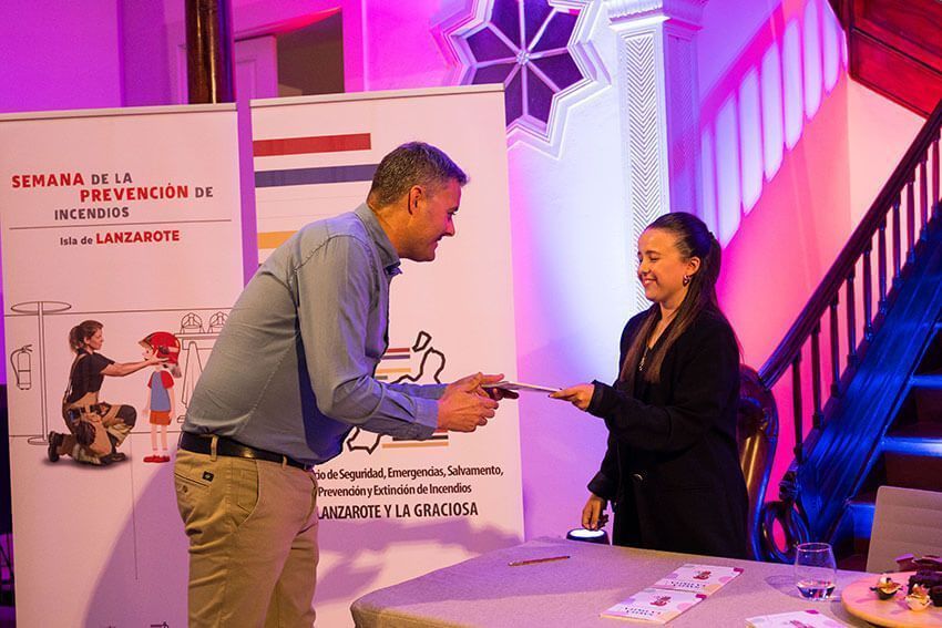 La sureña Llara Montequin presenta su libro “Sarita la tirita”, de la mano del Consorcio de Seguridad y Emergencias de Lanzarote