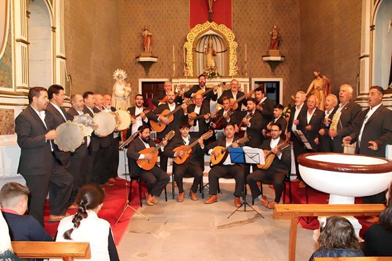 Noticias Yaiza | La espíritu navideño se pasea por Yaiza de la mano del arte y el folklore