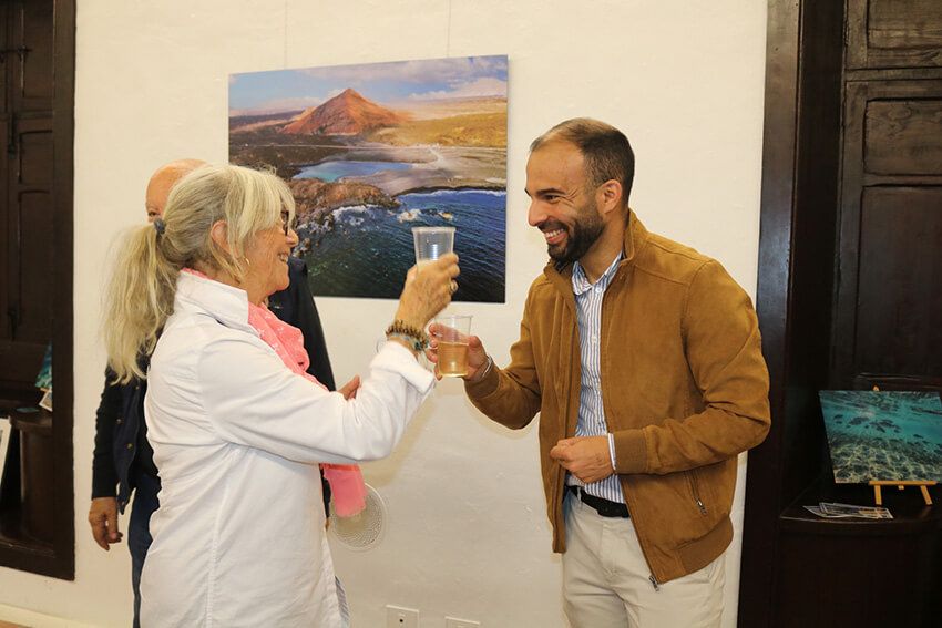 Inauguración de la muestra Il canto del viento y el mar