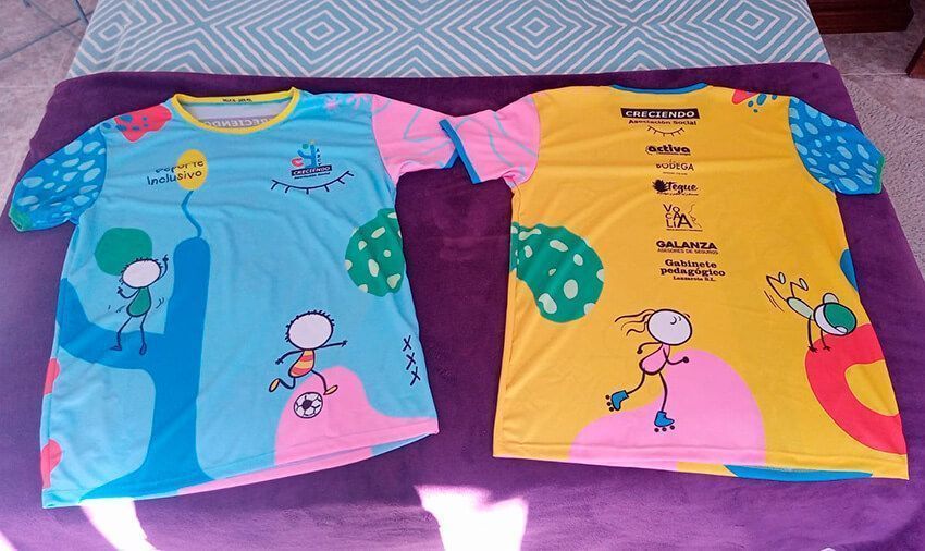 La A. S. Creciendo estrena el 2024 con una campaña de apoyo al deporte inclusivo a través de la venta de camisetas