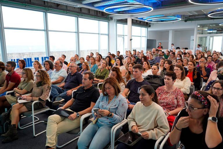 Noticias Lanzarote | Docentes de Lanzarote se forman en el uso de la Inteligencia Artificial