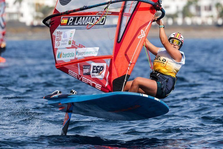 Noticias Lanzarote | NOTA DE PRENSA Pilar Lamadrid, segunda tras el primer día del Mundial de iQFOiL