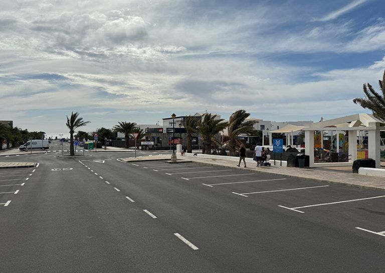 Noticias Playa Blanca | Yaiza adjudica por mejor precio a Iberdrola el suministro eléctrico de instalaciones municipales y alumbrado de planes parciales