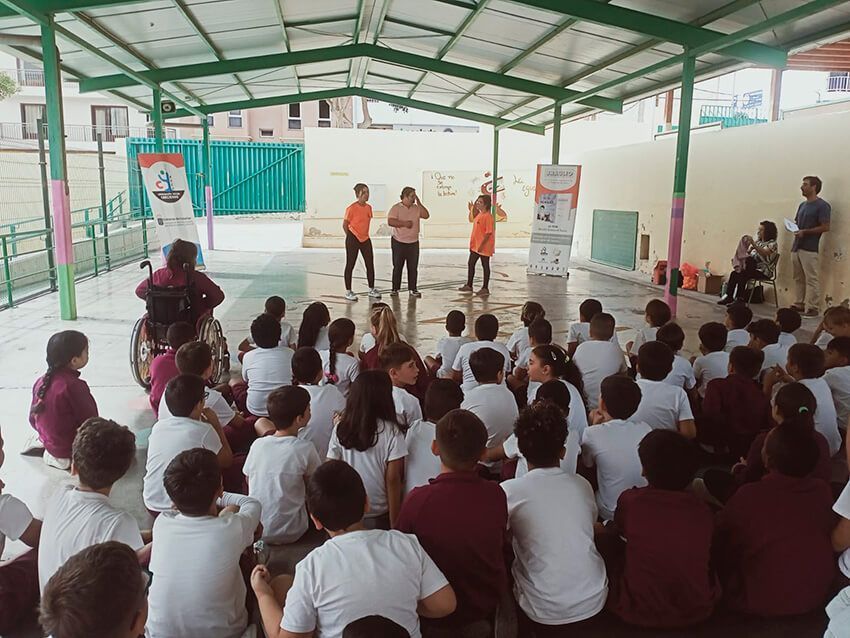 Charla de sensibilización por el Día Mundial del Síndrome de Down en un centro escolar de Fuerteventura
