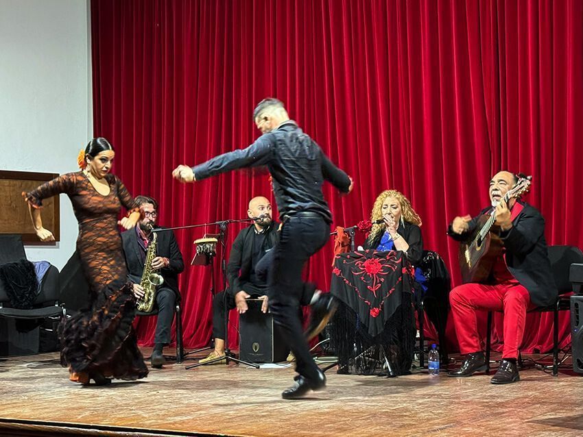 Espectáculo Como el agua, homenaje a Paco de Lucía de Antonio de la Rosa & Flamenco Fusión