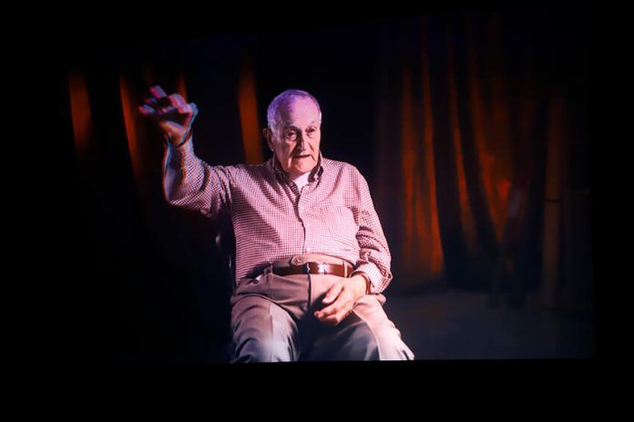 Javier Reyes en un fotograma del documental La mirada artesana Noticias Lanzarote | El documental “Javier Reyes: la mirada artesana” se proyectará los días 6 y 7 de marzo en el Cine Buñuel