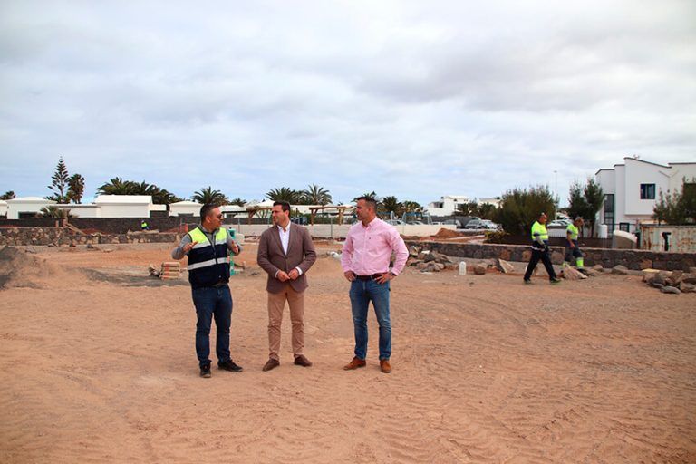 Noticias Playa Blanca | La zona de Faro Pechiguera tendrá mil metros cuadrados más de recreo