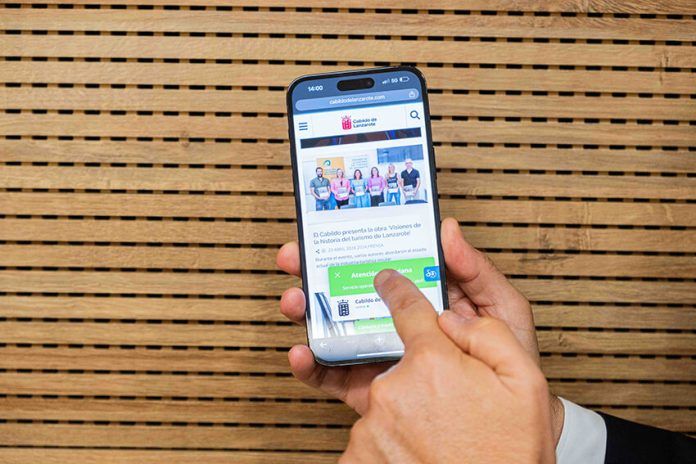 Noticias | El Cabildo estrena el chat de WhatsApp en su página web institucional